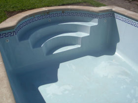 Revestimiento gresite piscina de poliéster en Irun (2 de 4)