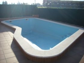 revestimiento-piscina-poliester-con-gresite-pamplona-antes1