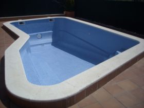 revestimiento-piscina-poliester-con-gresite-pamplona-despues2